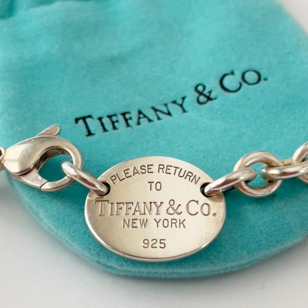 Tiffany & Co Sterling Silver Return to Tiffany®️ Oval Tag Necklace Necklace